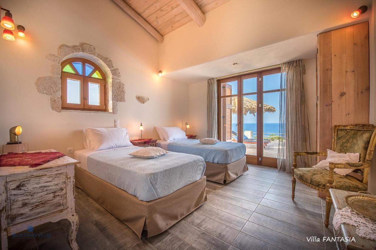 Blue Caves Villas - Exceptional Villas With Private Pools Direct Access To The Sea Koríthion Exterior foto