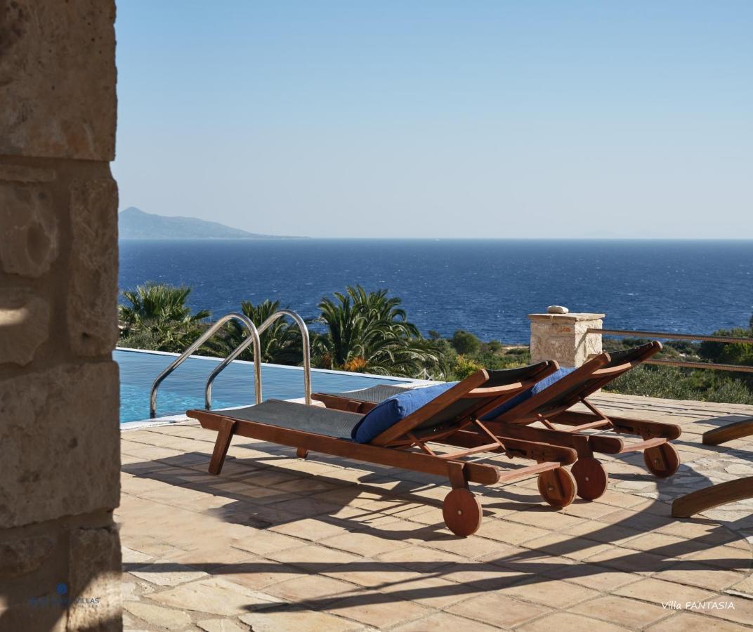 Blue Caves Villas - Exceptional Villas With Private Pools Direct Access To The Sea Koríthion Quarto foto